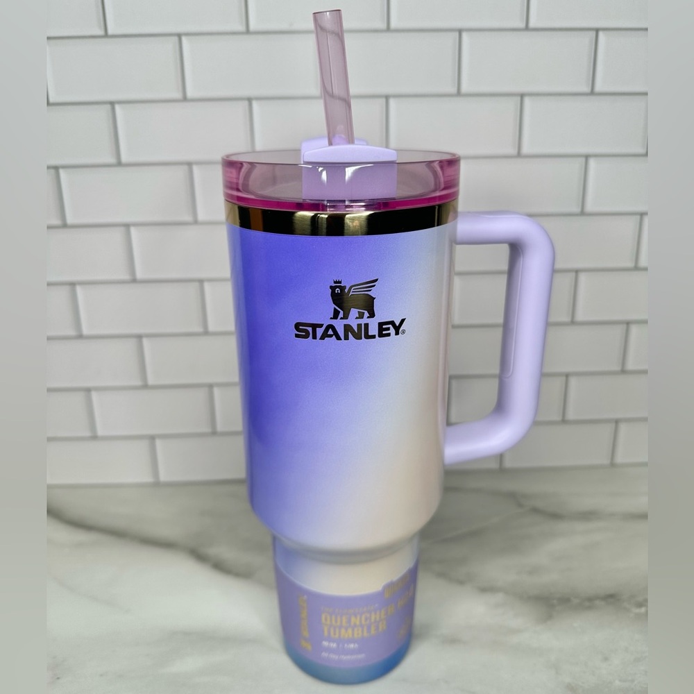 BNIB STANLEY 40oz x Wicked🪄- GLINDA💕👑